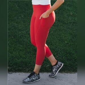 Zyia Light 'n Tight Pocket High-Rise Capris 20" (6-8)